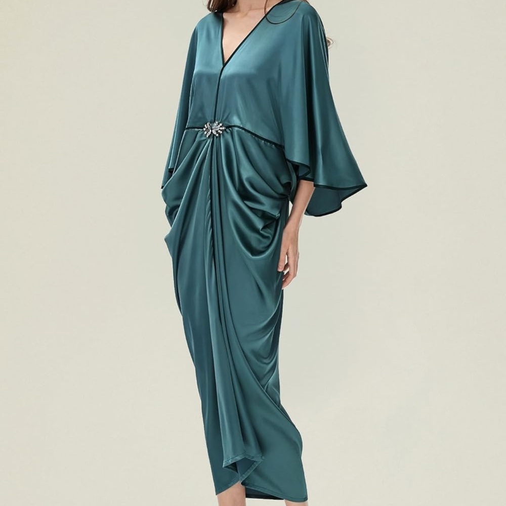 Elegant Teal Midi Dress with Embellished Detail - Picture 3 of 6